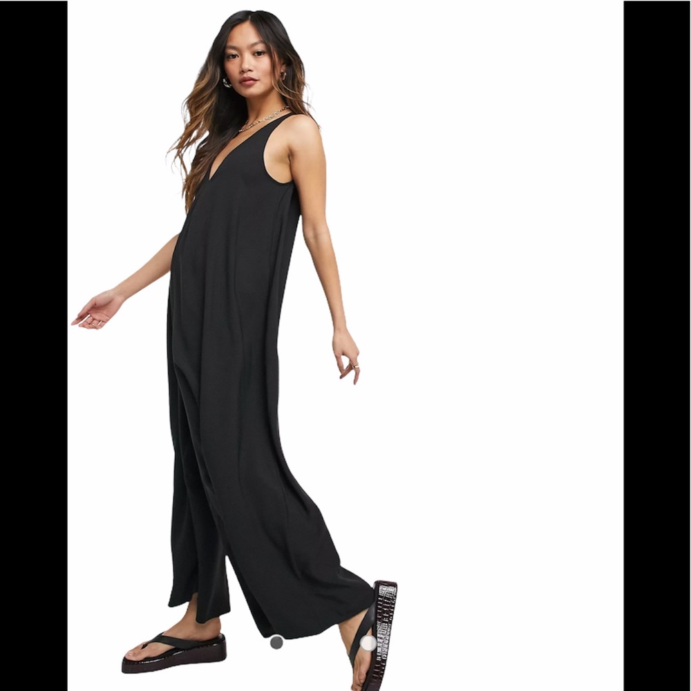 V neck minimal smock jumpsuit in black